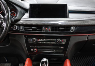 Подержанный автомобиль BMW X6 2017 года (16 фото)