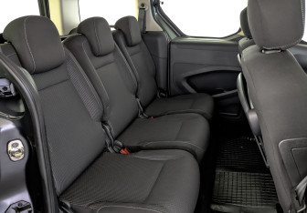 Подержанный автомобиль Peugeot Partner 2021 года (27 фото)