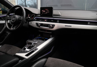 Подержанный автомобиль Audi A5 Liftback 2018 года (9 фото)