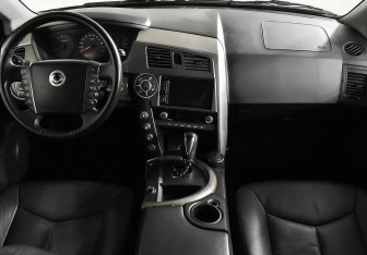 Подержанный автомобиль SsangYong Kyron 2014 года (10 фото)
