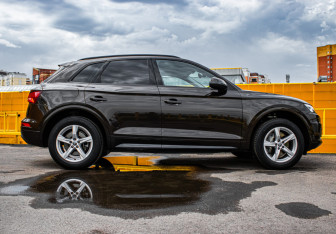 Подержанный автомобиль Audi Q5 2018 года (8 фото)