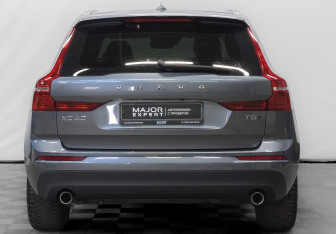 Подержанный автомобиль Volvo XC60 2021 года (6 фото)