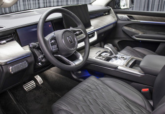 Подержанный автомобиль Tank 500 2023 года (15 фото)