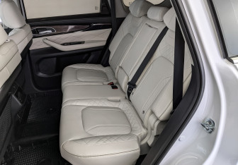 Подержанный автомобиль Exeed VX 2022 года (18 фото)