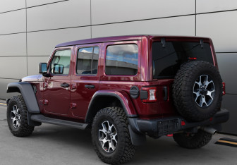 Подержанный автомобиль Jeep Wrangler 2020 года (6 фото)