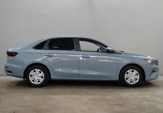 Подержанный автомобиль Geely Emgrand 2024 года (4 фото)