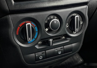 Подержанный автомобиль LADA (ВАЗ) Granta Sedan 2023 года (21 фото)