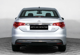 Подержанный автомобиль Citroen C4 Sedan 2020 года (4 фото)