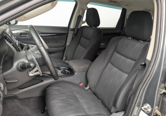 Подержанный автомобиль Mitsubishi Pajero Sport 2018 года (19 фото)