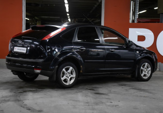 Подержанный автомобиль Ford Focus Hatchback 2007 года (5 фото)