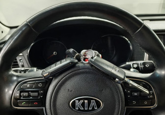 Подержанный автомобиль Kia Optima Sedan 2018 года (17 фото)