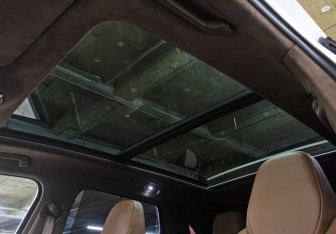 Подержанный автомобиль Porsche Cayenne 2021 года (20 фото)