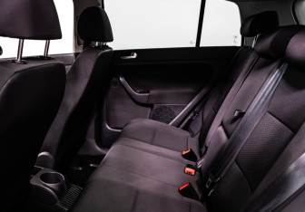 Подержанный автомобиль Volkswagen Golf Plus 2011 года (12 фото)