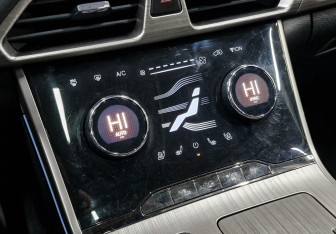 Подержанный автомобиль Exeed TXL 2022 года (20 фото)