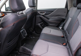 Подержанный автомобиль Subaru Forester Suv 2020 года (11 фото)