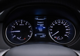 Подержанный автомобиль Nissan Qashqai 2015 года (12 фото)