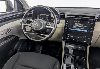 Подержанный автомобиль Hyundai Tucson 2022 года (27 фото)