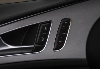 Подержанный автомобиль Audi A6 Sedan 2018 года (20 фото)
