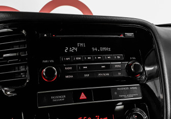 Подержанный автомобиль Mitsubishi Outlander 2018 года (13 фото)