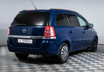 Подержанный автомобиль Opel Zafira Compactvan 2012 года (5 фото)