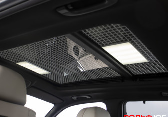 Подержанный автомобиль BMW X5 2010 года (15 фото)