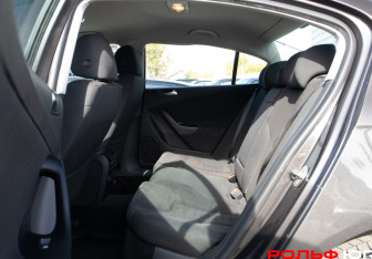 Подержанный автомобиль Volkswagen Passat Sedan 2008 года (8 фото)