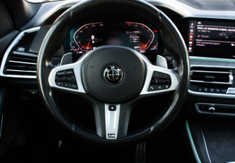 Подержанный автомобиль BMW X5 2019 года (24 фото)
