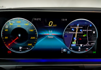 Подержанный автомобиль Mercedes-Benz GLE 2023 года (13 фото)