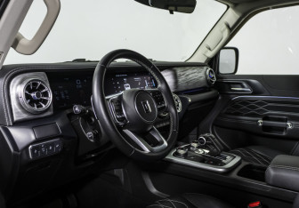 Подержанный автомобиль Tank 300 2024 года (10 фото)