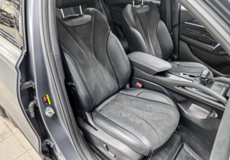 Подержанный автомобиль Geely Monjaro 2024 года (24 фото)