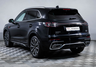 Подержанный автомобиль Hongqi HS5 2024 года (7 фото)