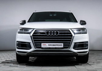 Подержанный автомобиль Audi Q7 2019 года (2 фото)
