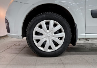 Подержанный автомобиль LADA (ВАЗ) Largus Wagon 2021 года (17 фото)