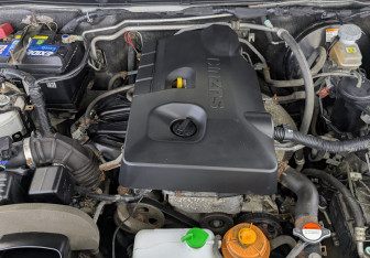 Подержанный автомобиль Suzuki Grand Vitara 2014 года (9 фото)