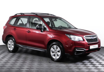 Подержанный автомобиль Subaru Forester Suv 2017 года (3 фото)