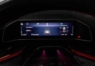 Подержанный автомобиль Zeekr 001 2023 года (12 фото)