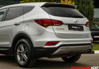 Подержанный автомобиль Hyundai Santa Fe 2015 года (18 фото)