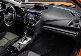 Подержанный автомобиль Subaru XV 2019 года (7 фото)