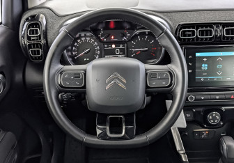 Подержанный автомобиль Citroen C3 Aircross 2021 года (22 фото)