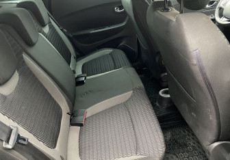 Подержанный автомобиль Renault Kaptur 2017 года (11 фото)