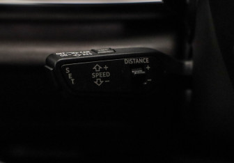 Подержанный автомобиль Audi Q8 2018 года (16 фото)