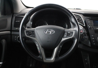 Подержанный автомобиль Hyundai i40 Wagon 2016 года (7 фото)
