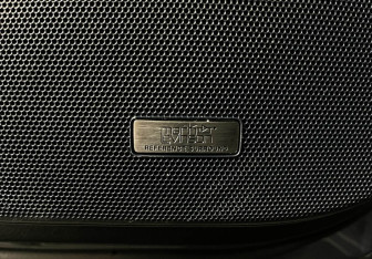 Подержанный автомобиль Lexus LX 2019 года (20 фото)