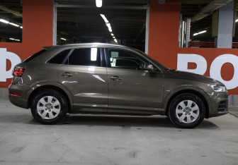 Подержанный автомобиль Audi Q3 2016 года (4 фото)