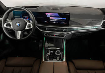 Новый BMW X7 2025 (11 фото)