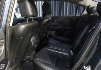 Подержанный автомобиль Mazda 3 Sedan 2008 года (12 фото)