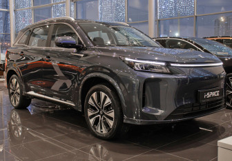 Новый Evolute i-SPACE 2025 (4 фото)