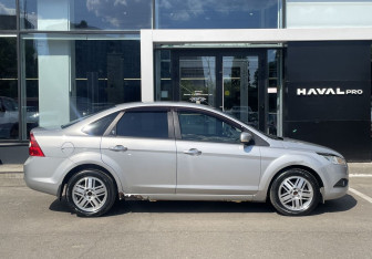 Подержанный автомобиль Ford Focus Sedan 2008 года (4 фото)