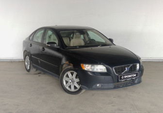 Подержанный автомобиль Volvo S40 2007 года (3 фото)