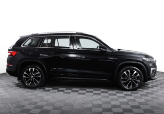 Подержанный автомобиль Skoda Kodiaq 2023 года (4 фото)